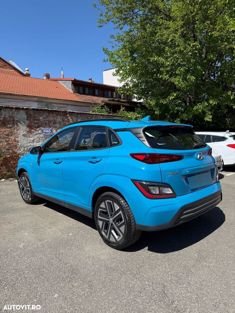 Hyundai KONA Standard - 2