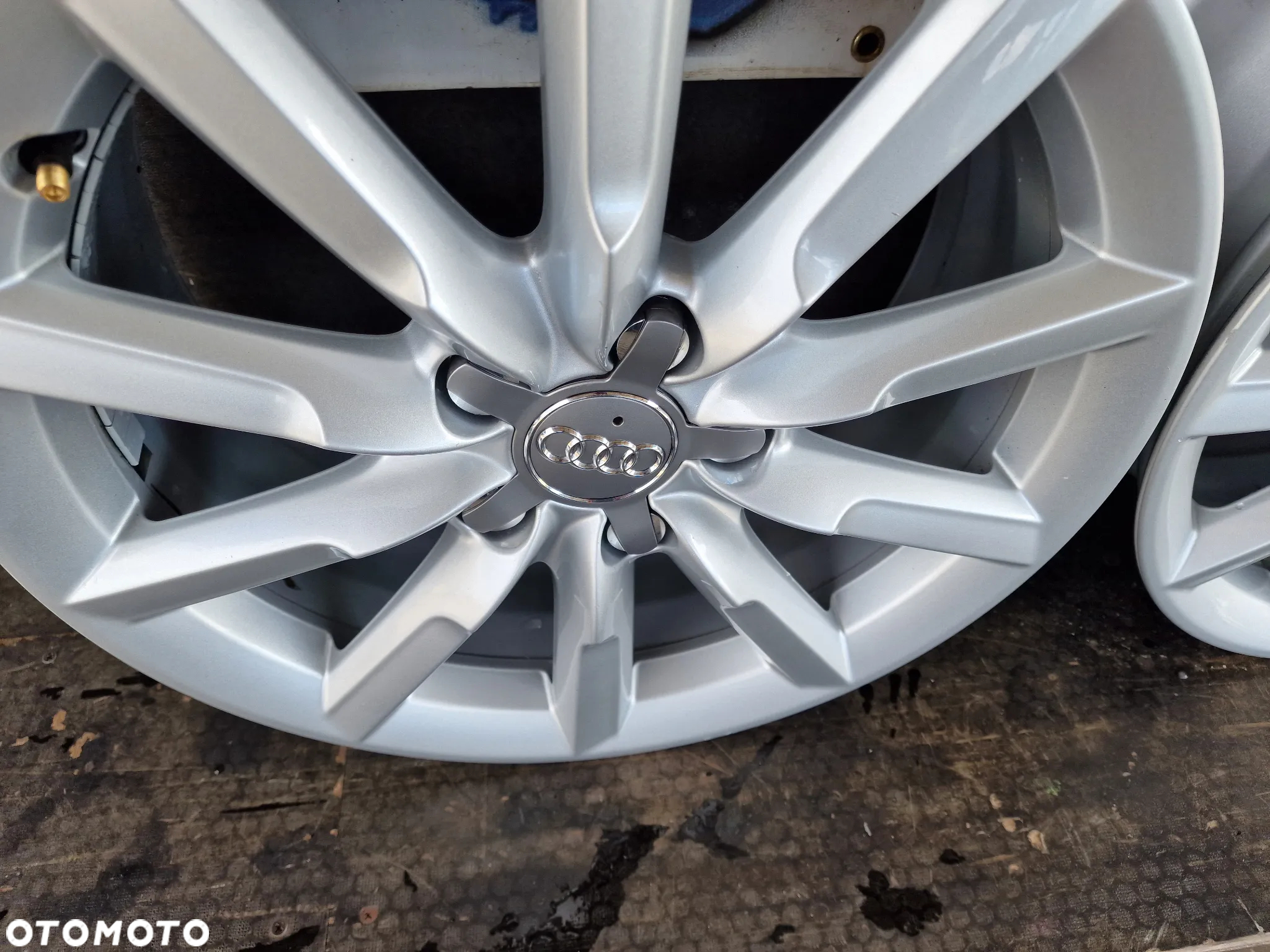 ALUFELGI AUDI Q3 A4 A6 A5 17''  5X112 ET 43 - 10
