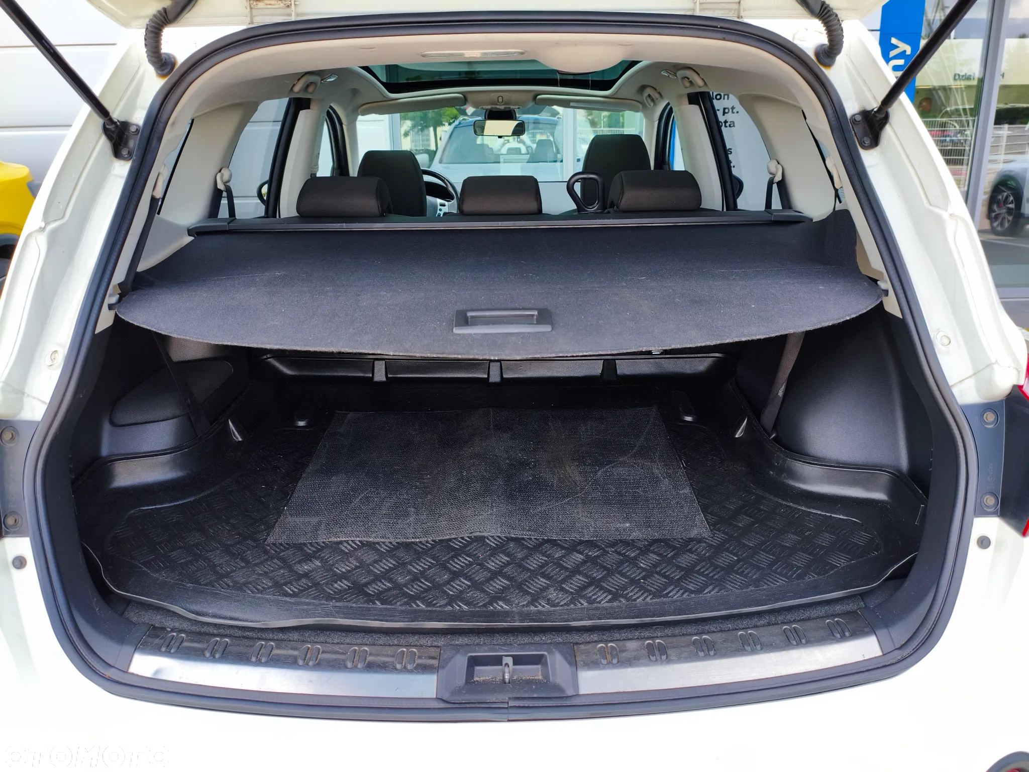 Nissan Qashqai+2 2.0 Tekna - 33