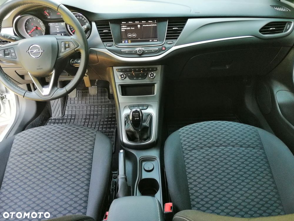 Opel Astra 1.2 T Elegance S&S - 25