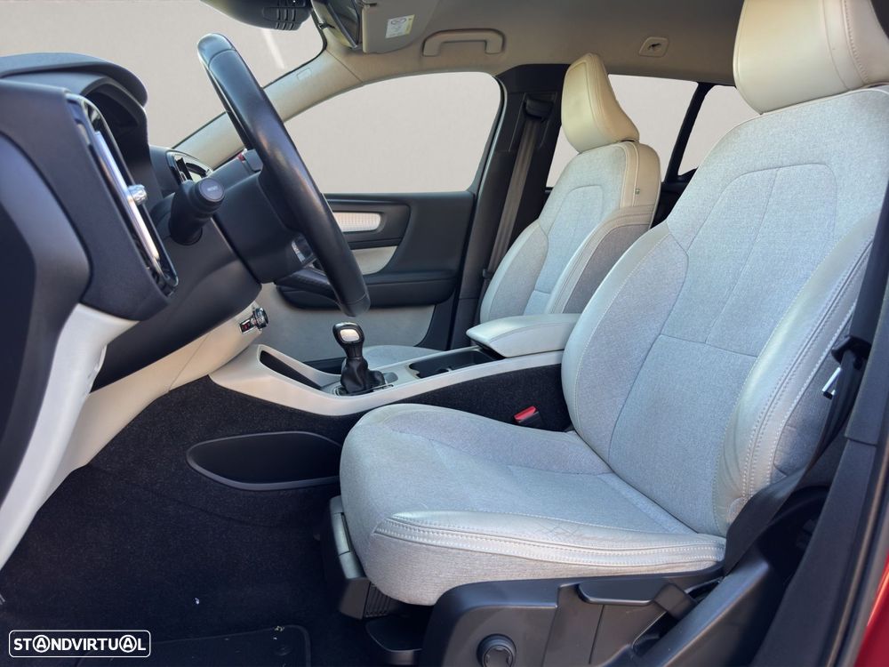 Volvo XC 40 2.0 D3 Momentum - 9