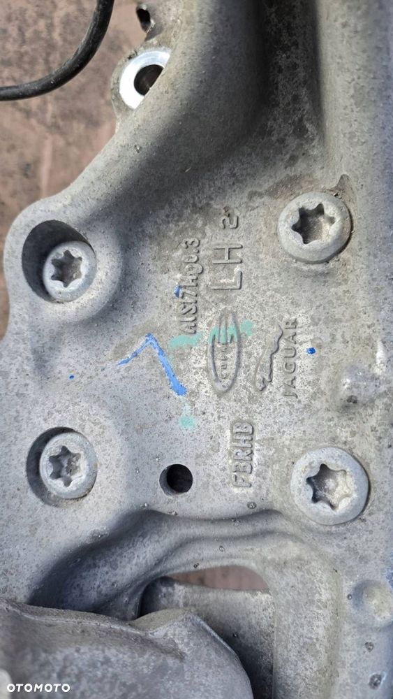 zwrotnica piasta lewy przód wahacz amortyzator jaguar xe x760 kpl gx73-3k18 - 3