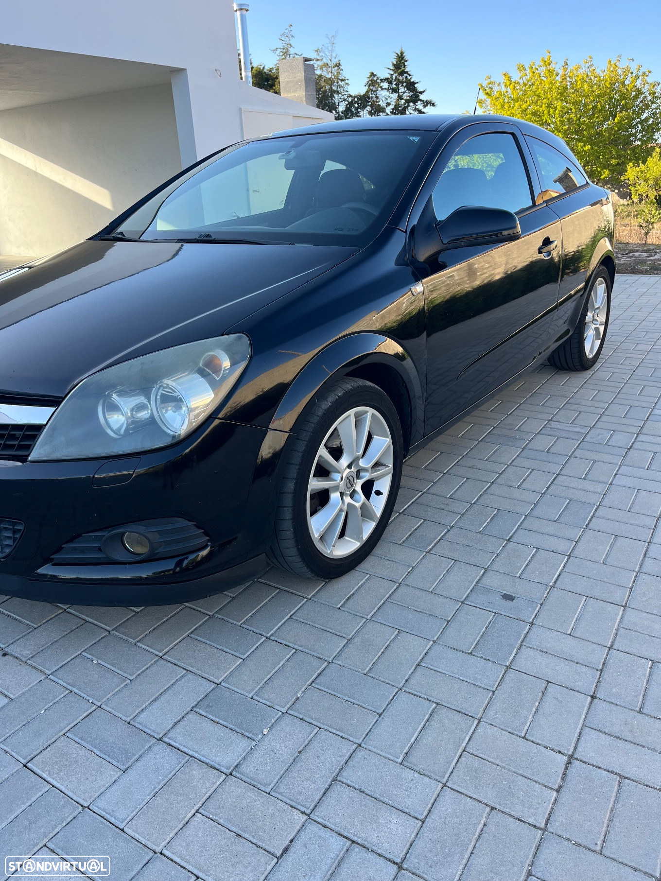 Opel Astra GTC 1.7 CDTi - 4
