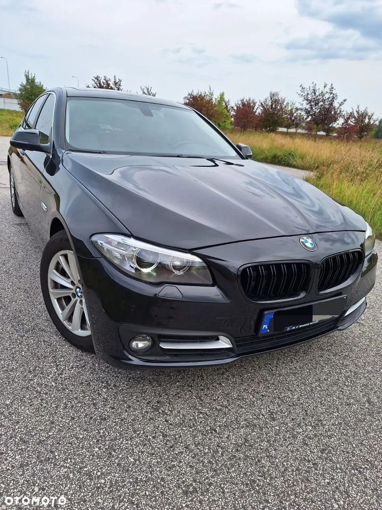 BMW Seria 5 528i Luxury Line - 1