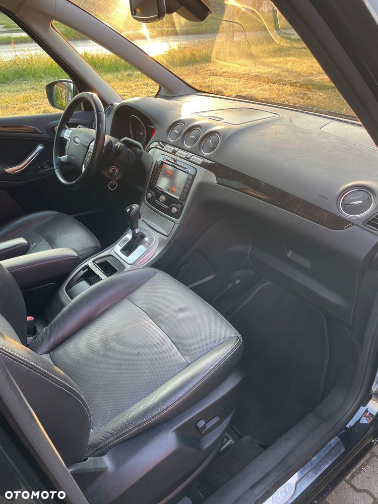Ford Galaxy 2.0 TDCi Ghia - 18