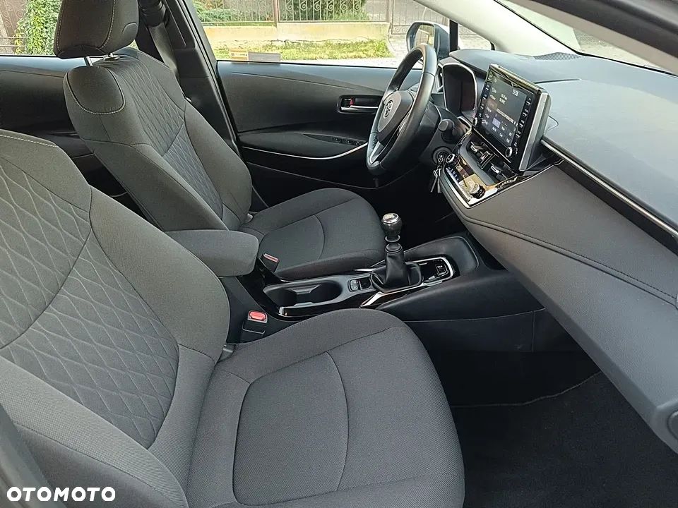 Toyota Corolla 1.5 Comfort - 25