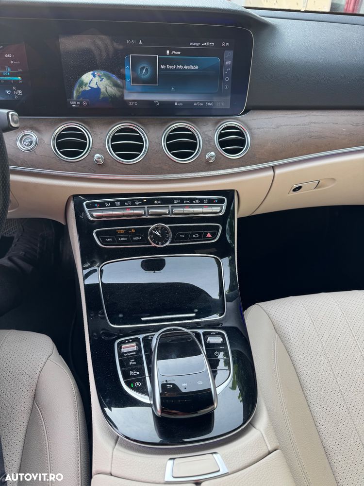 Mercedes-Benz E 300 Aut. - 11