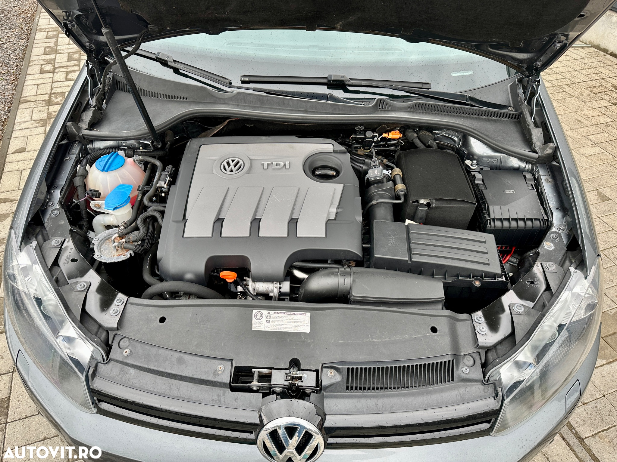 Volkswagen Golf 1.6 TDI DPF MATCH - 16