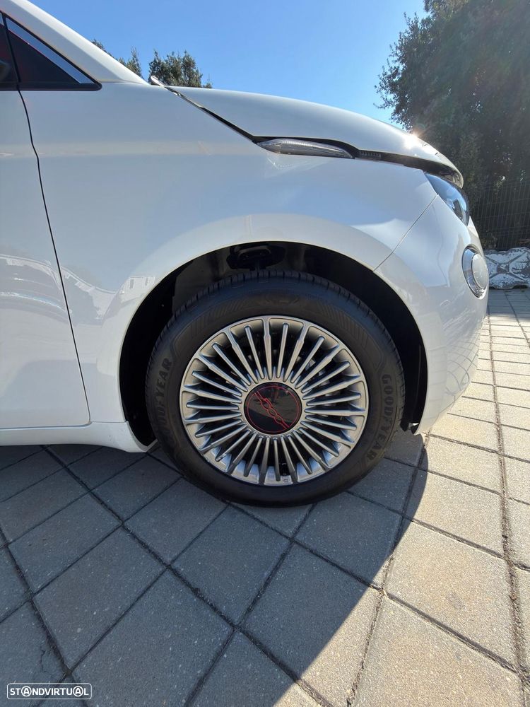Fiat 500e 23.65 kWh (RED) - 19