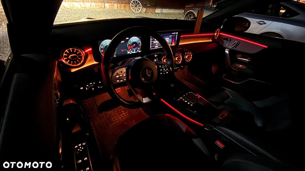 Mercedes-Benz CLA 250 4-Matic AMG Line 7G-DCT - 18