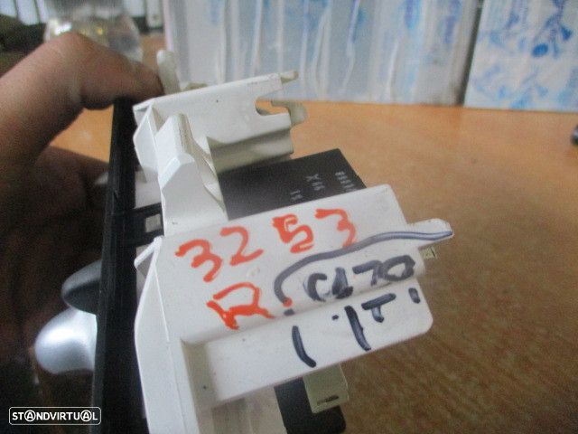 Comando Sofagem 69837001 RENAULT TWINGO 2 2013 1.2I 75CV 3P VERMELHO Valeo RENAULT TWINGO 2 FASE 1 2007 1.2I 75CV 3P PRETO RENAULT TWINGO 2013 1.2I 75CV 3P PRETO - 5