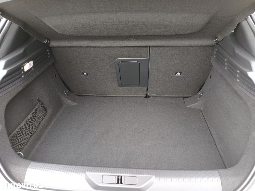 Peugeot 308 1.5L BlueHDI 130 S&S EAT8 GT - 9