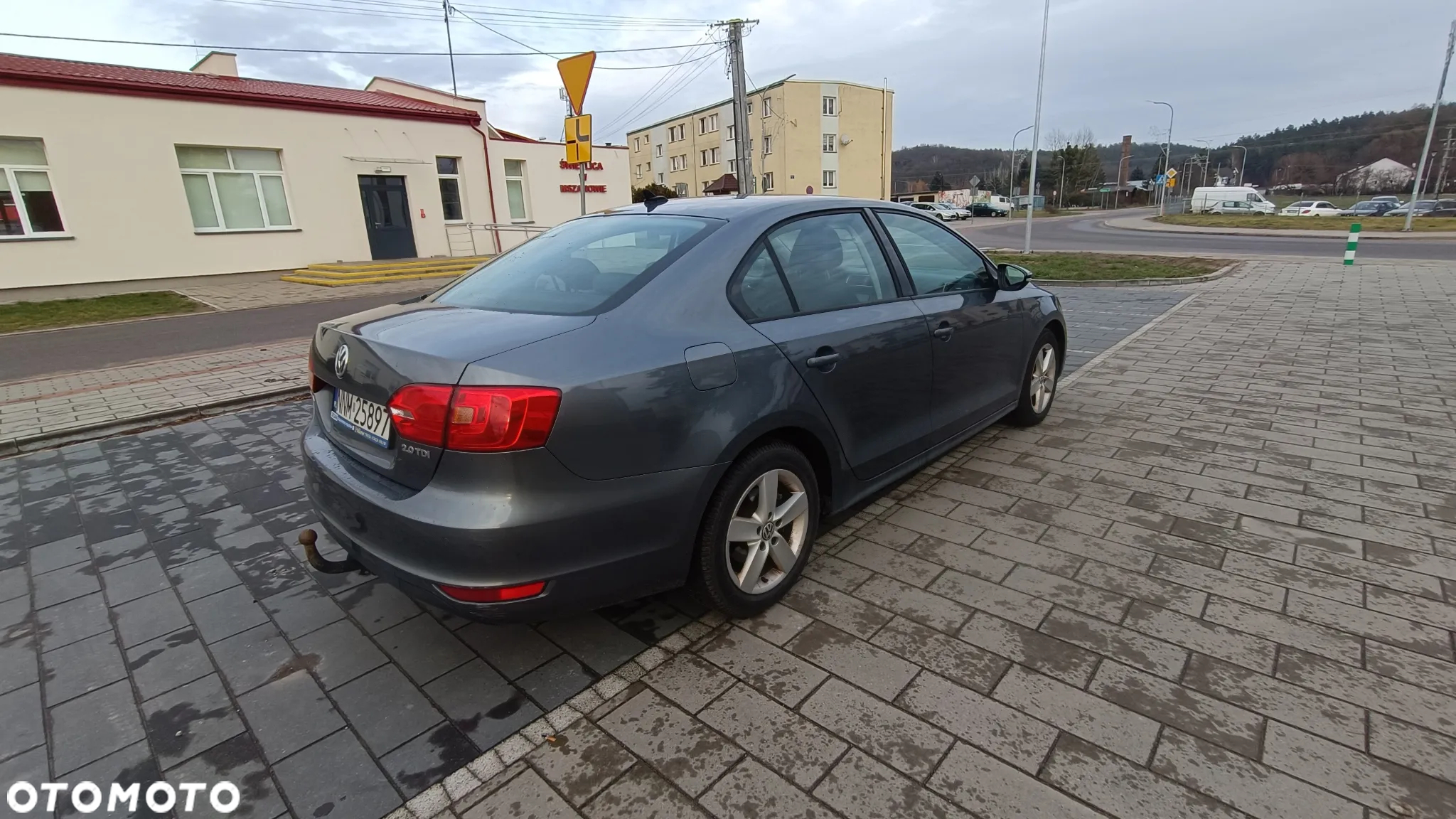 Volkswagen Jetta - 8