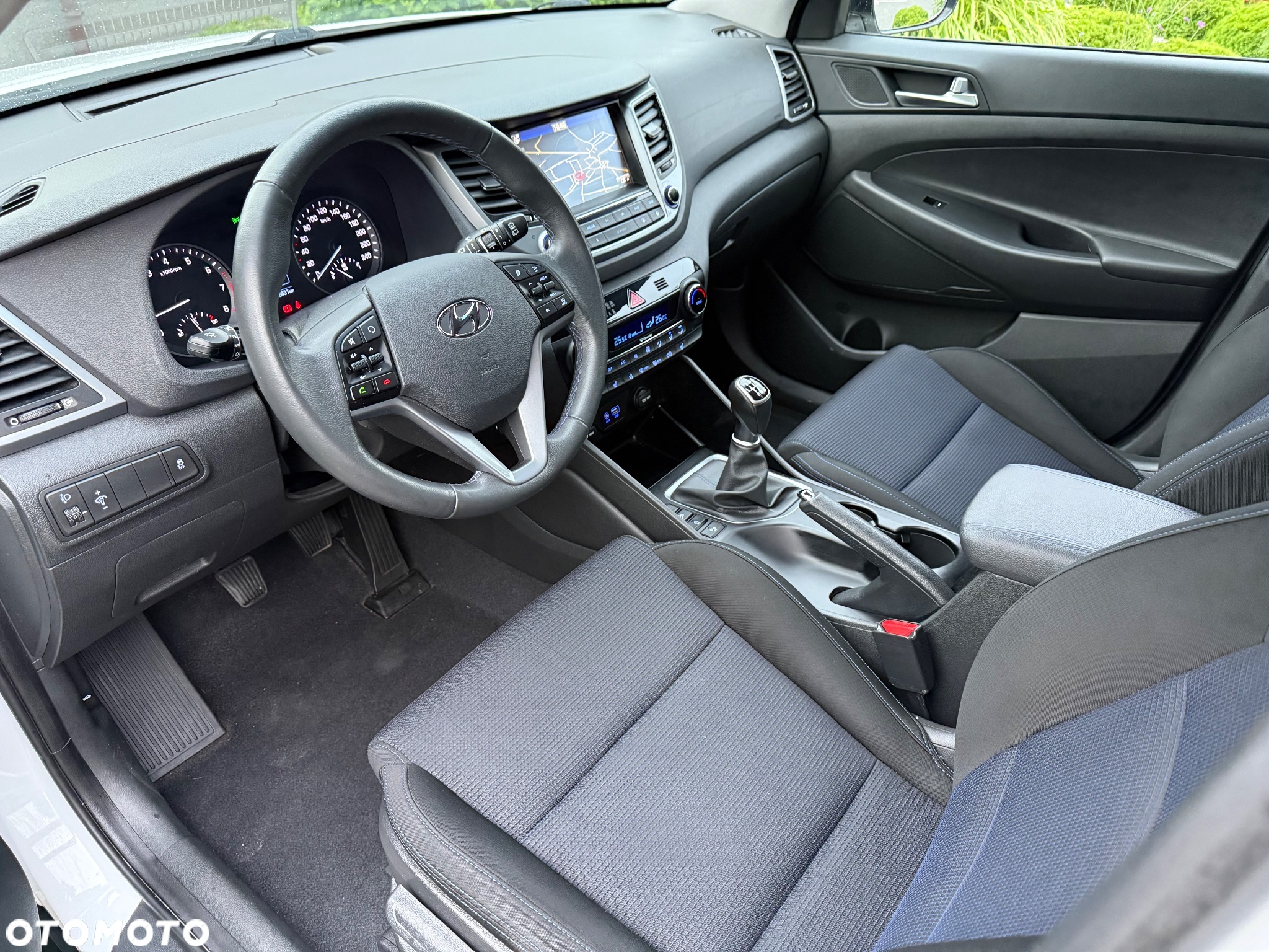 Hyundai Tucson blue 1.6 GDi 2WD Navi - 23