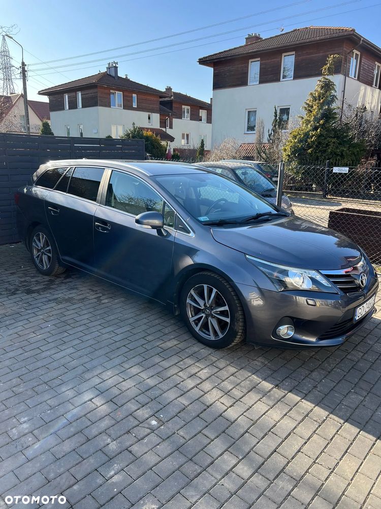 Toyota Avensis 2.0 D-4D Sol - 5