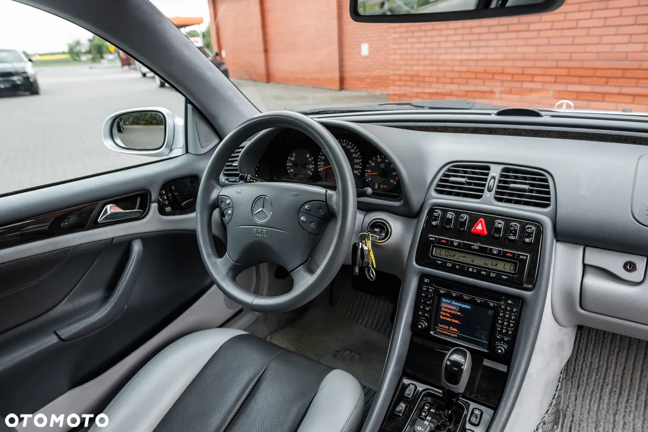 Mercedes-Benz CLK 430 - 26