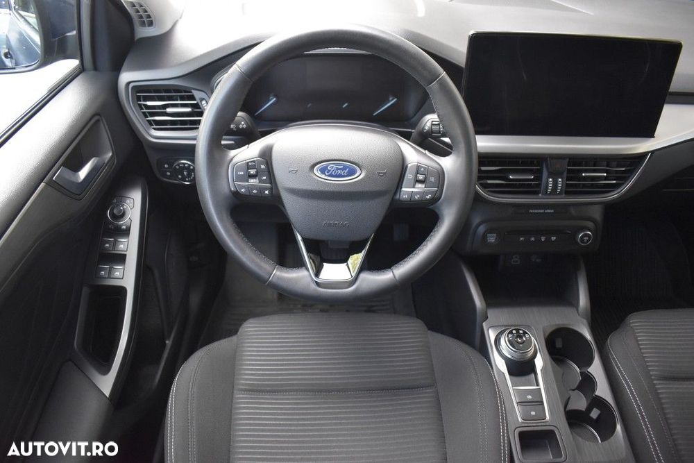 Ford Focus - 10
