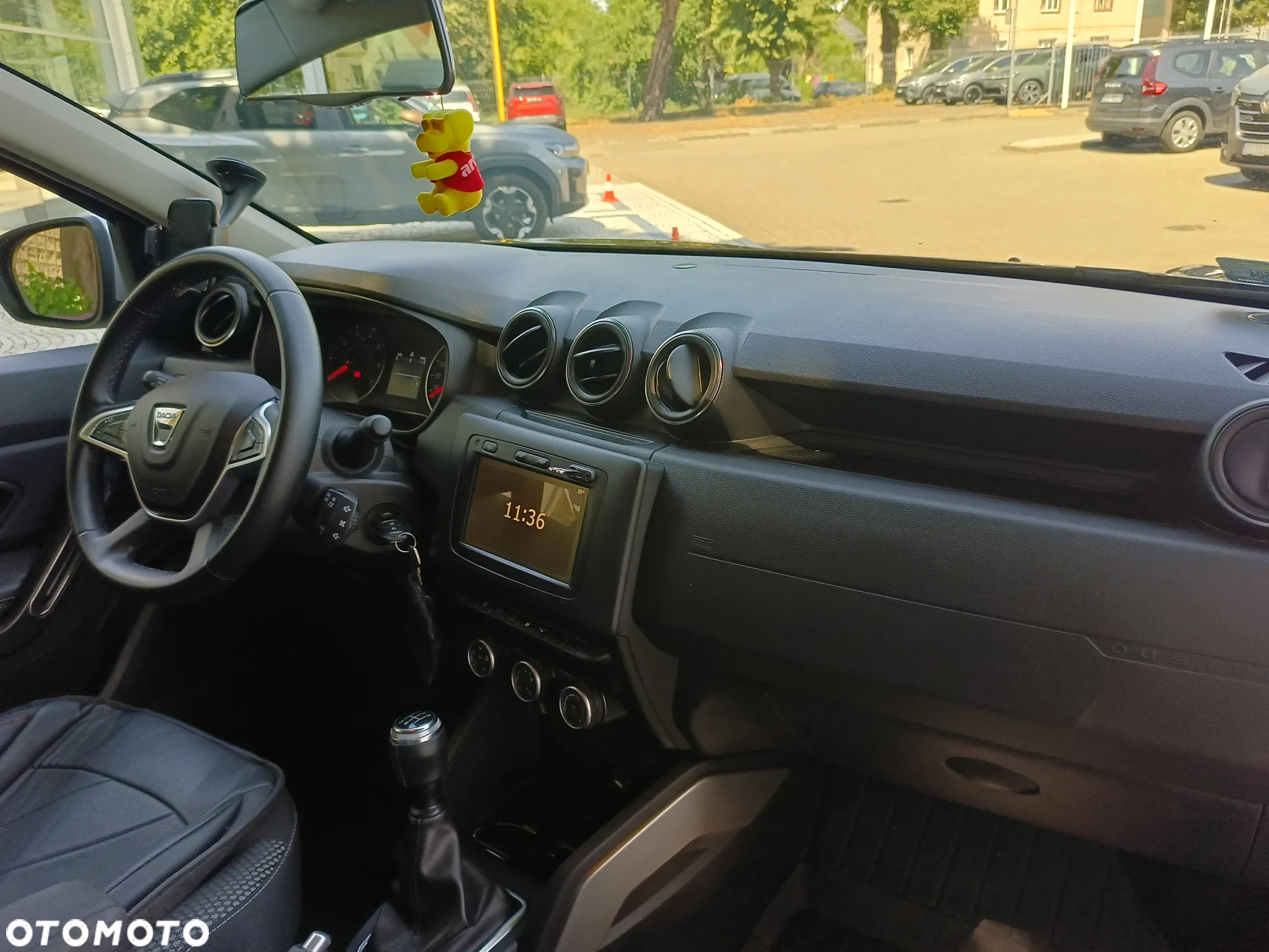 Dacia Duster 1.6 SCe Laureate S&S - 13