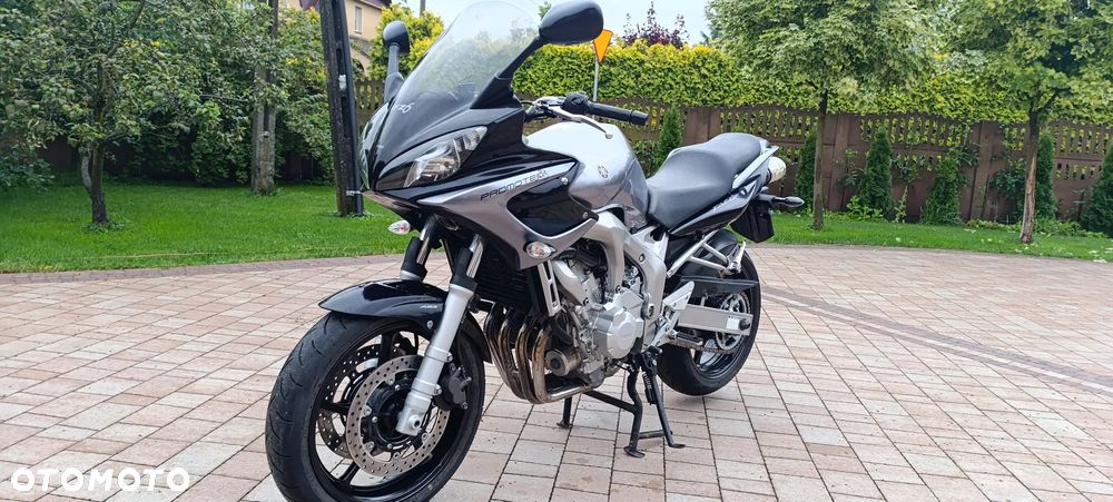 Yamaha FZ6 - 9