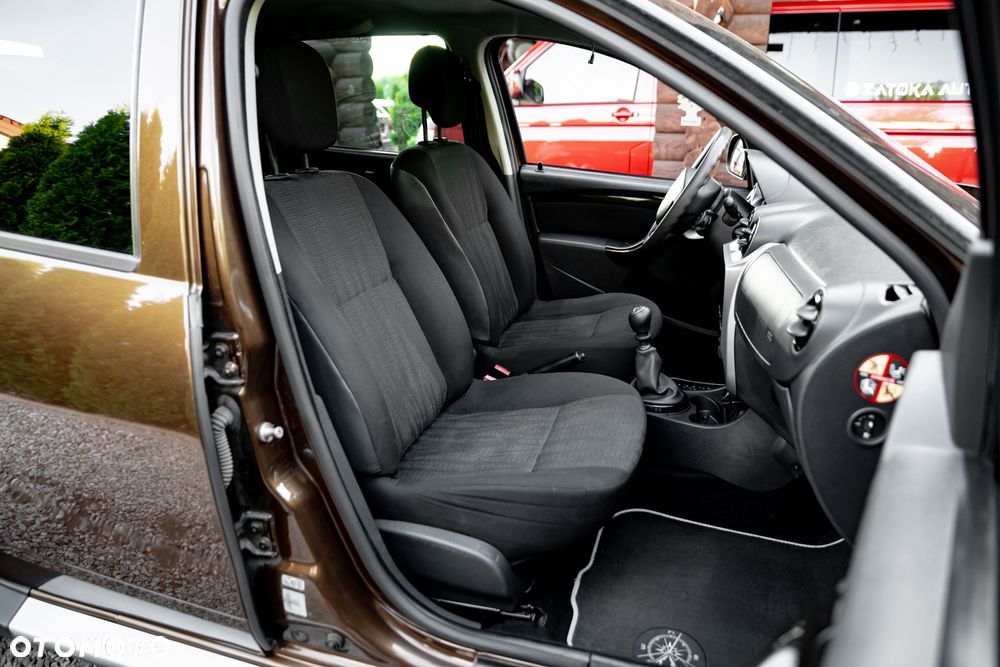 Dacia Duster 1.6 16V 4x4 - 24