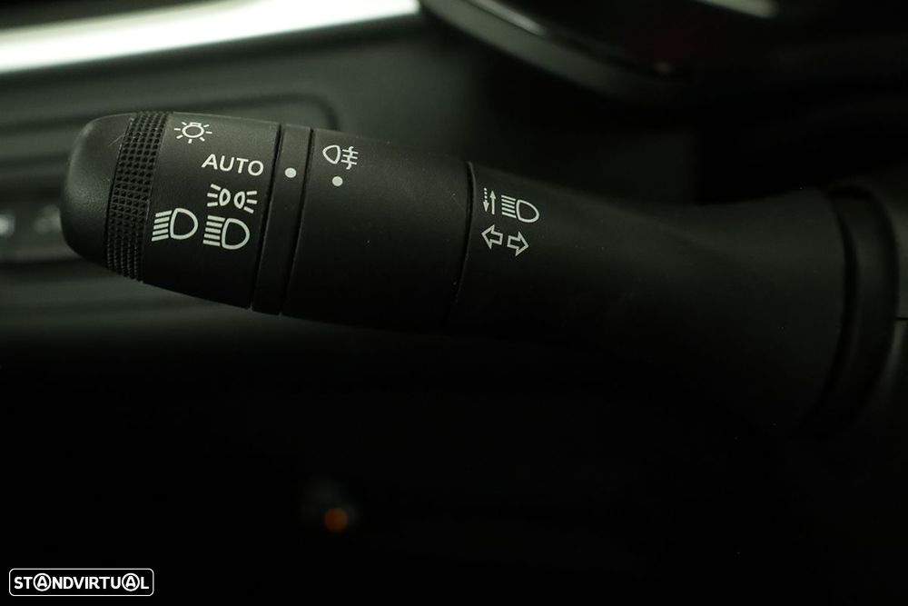 Renault Captur 1.0 TCe Techno Bi-Fuel - 17