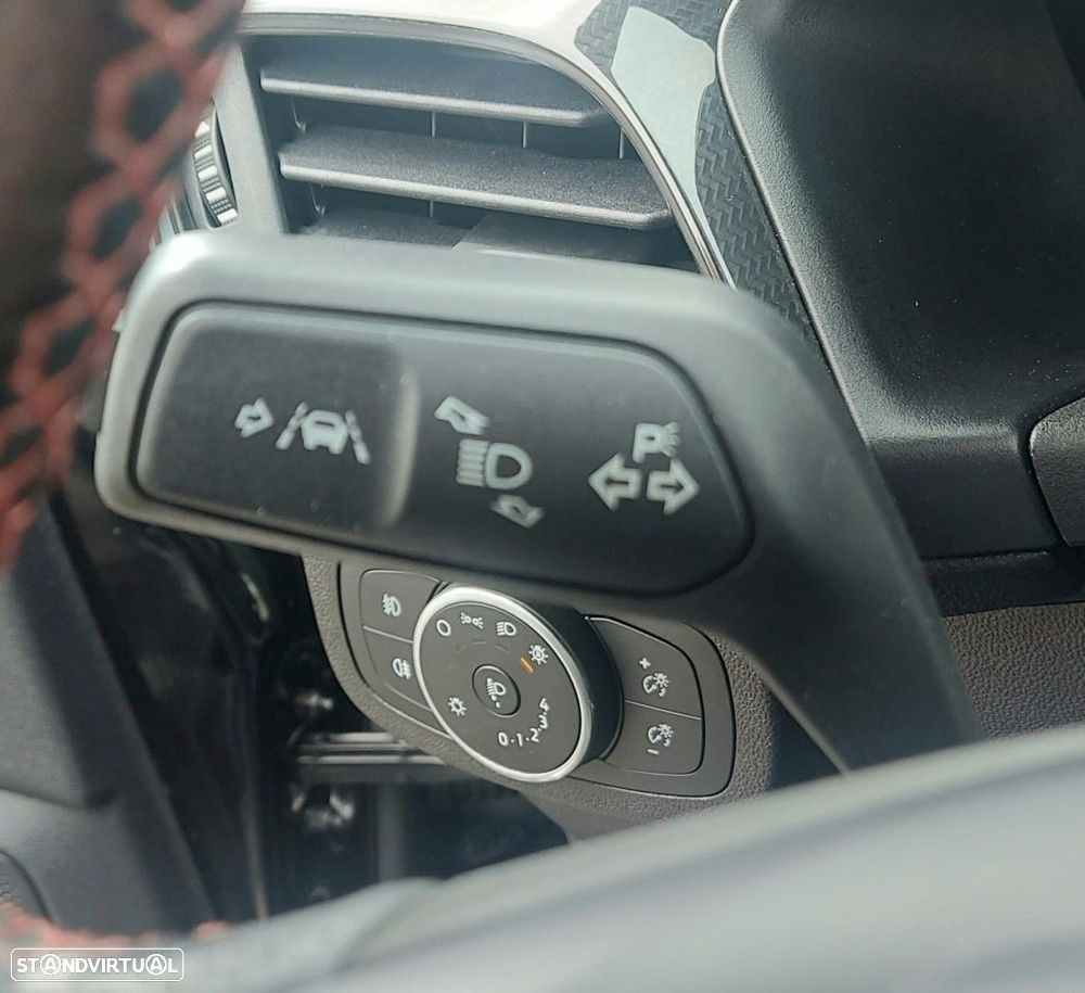 Ford Fiesta 1.0 T EcoBoost STLine - 34