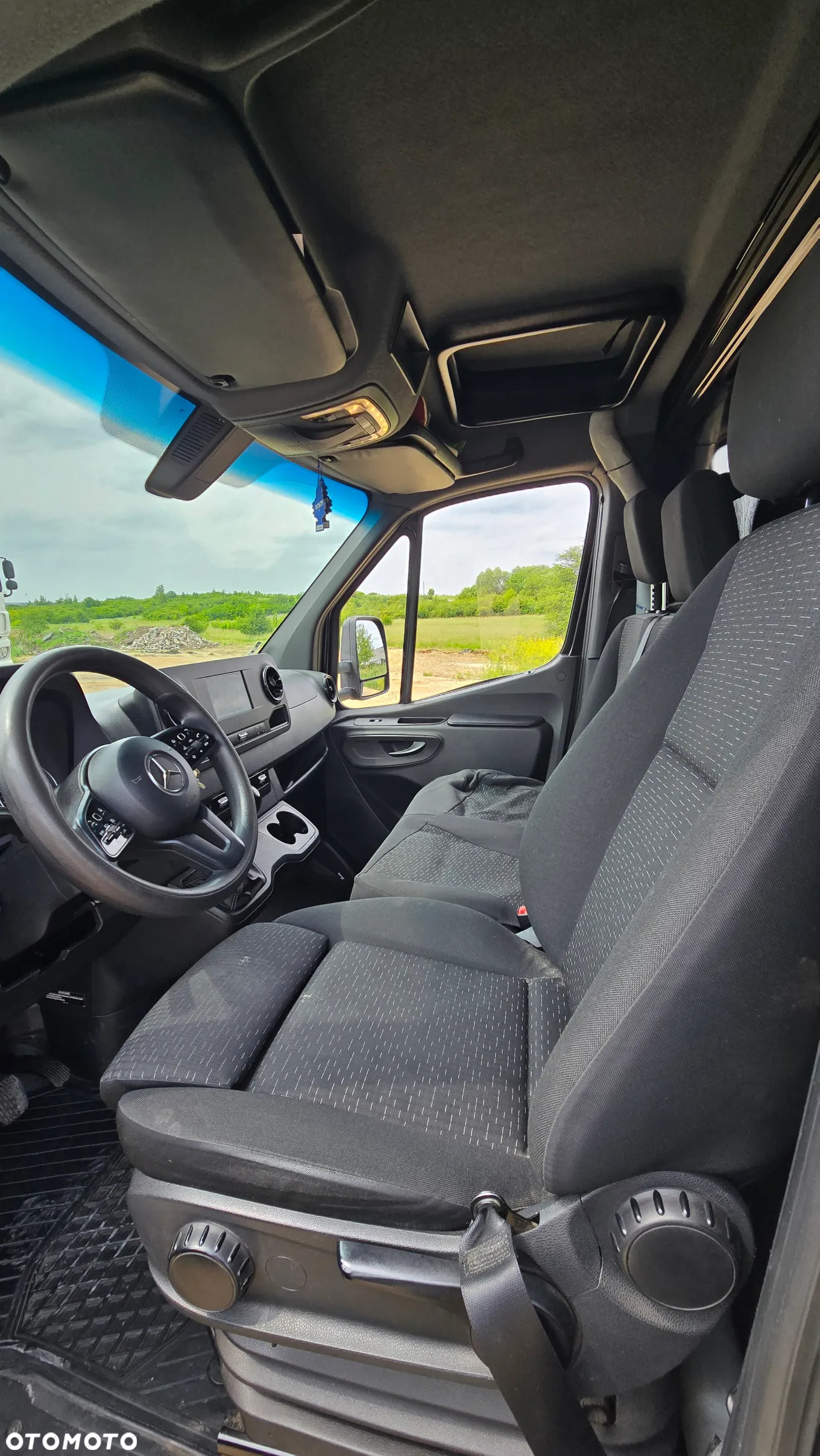 Mercedes-Benz SPRINTER - 10