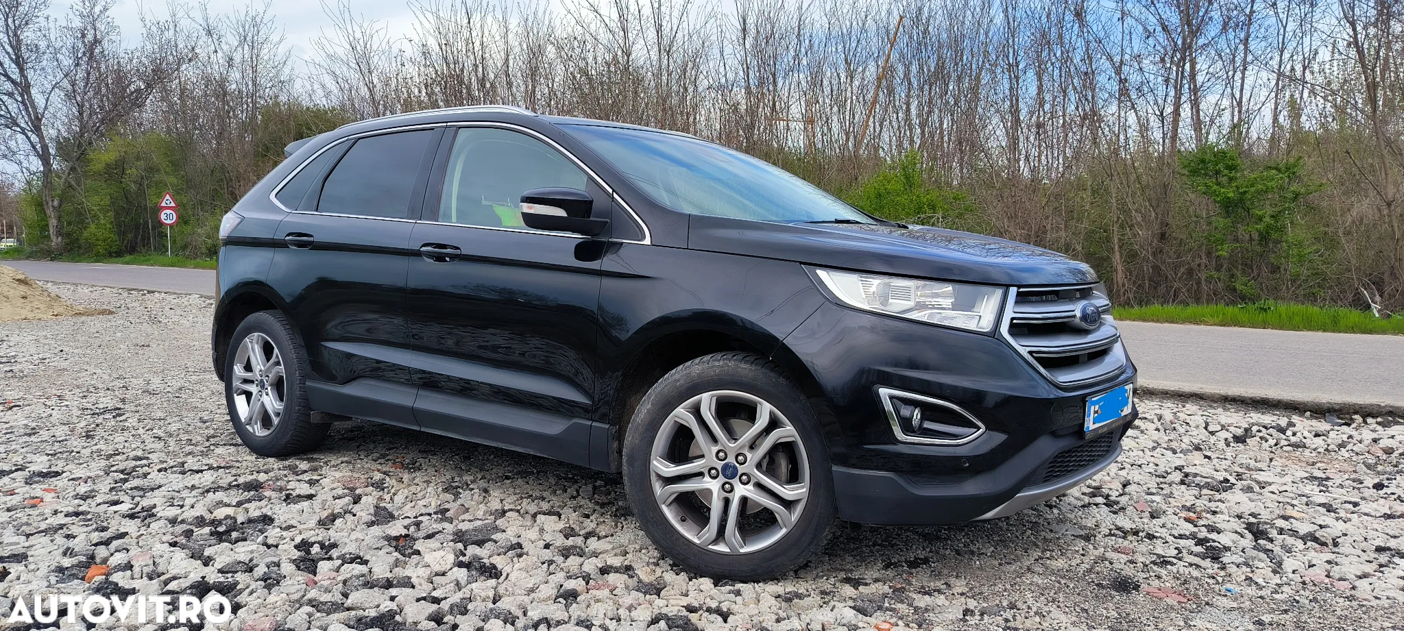 Ford Edge 2.0 TDCi Powershift Titanium - 4