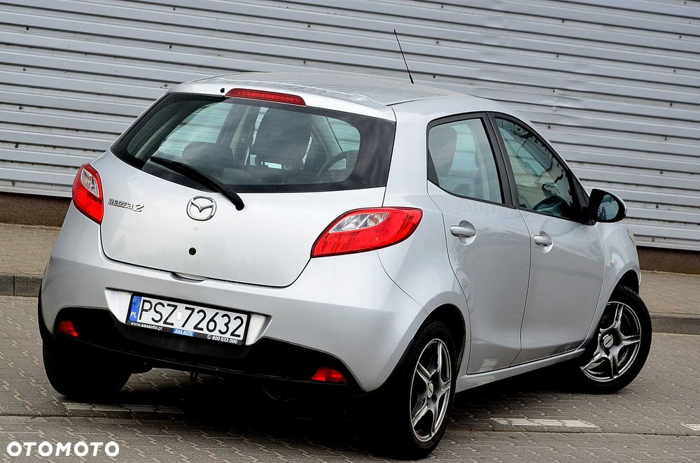 Mazda 2 - 5