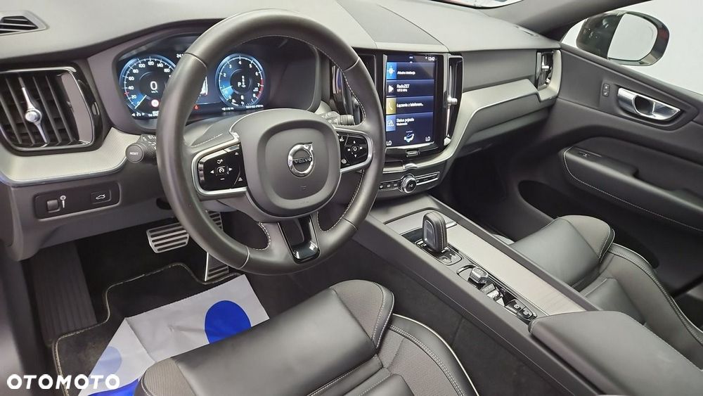 Volvo XC 60 B4 B R-Design - 9