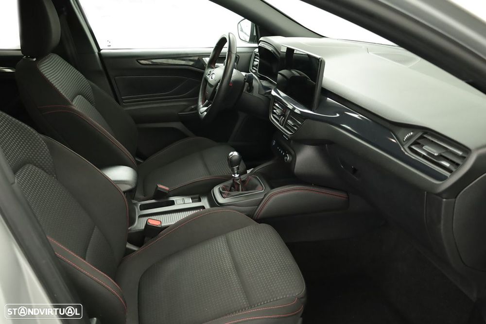 Ford Focus SW 1.0 EcoBoost MHEV ST-Line X - 21