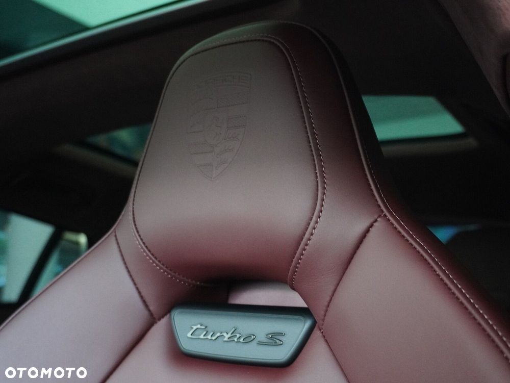 Porsche Panamera Turbo S E-Hybrid PHEV - 30
