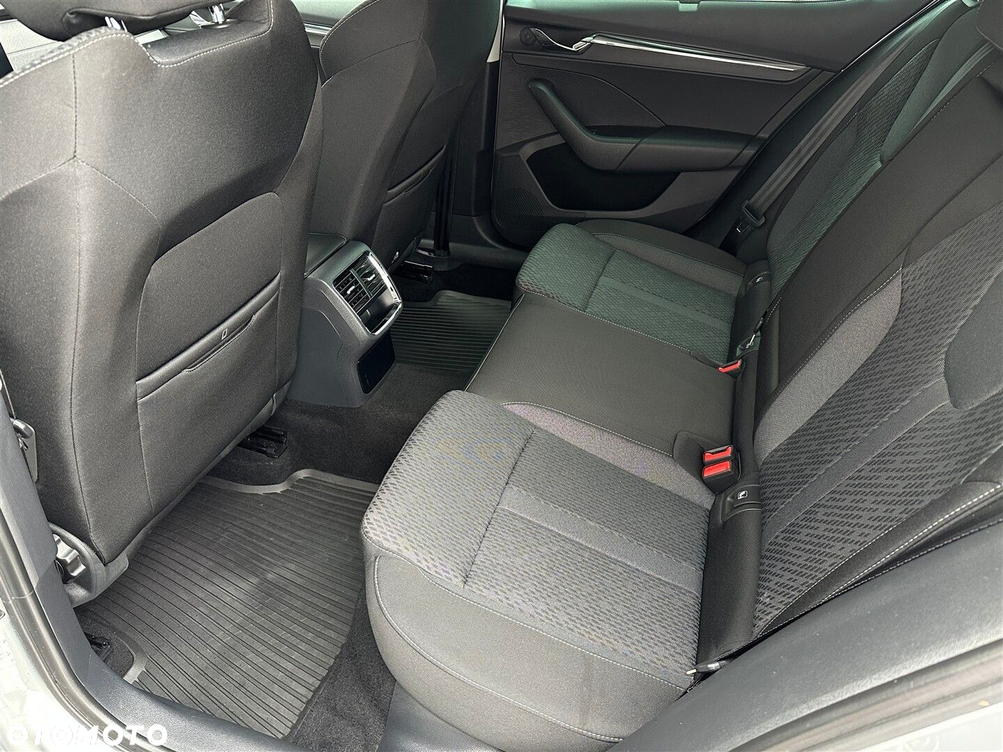 Skoda Octavia 1.5 TSI ACT Style - 11