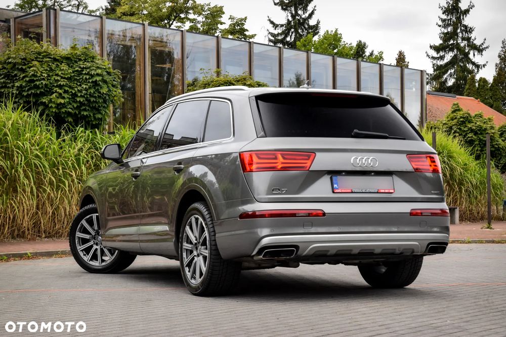 Audi Q7 - 4