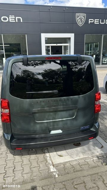 Peugeot Traveller - 19