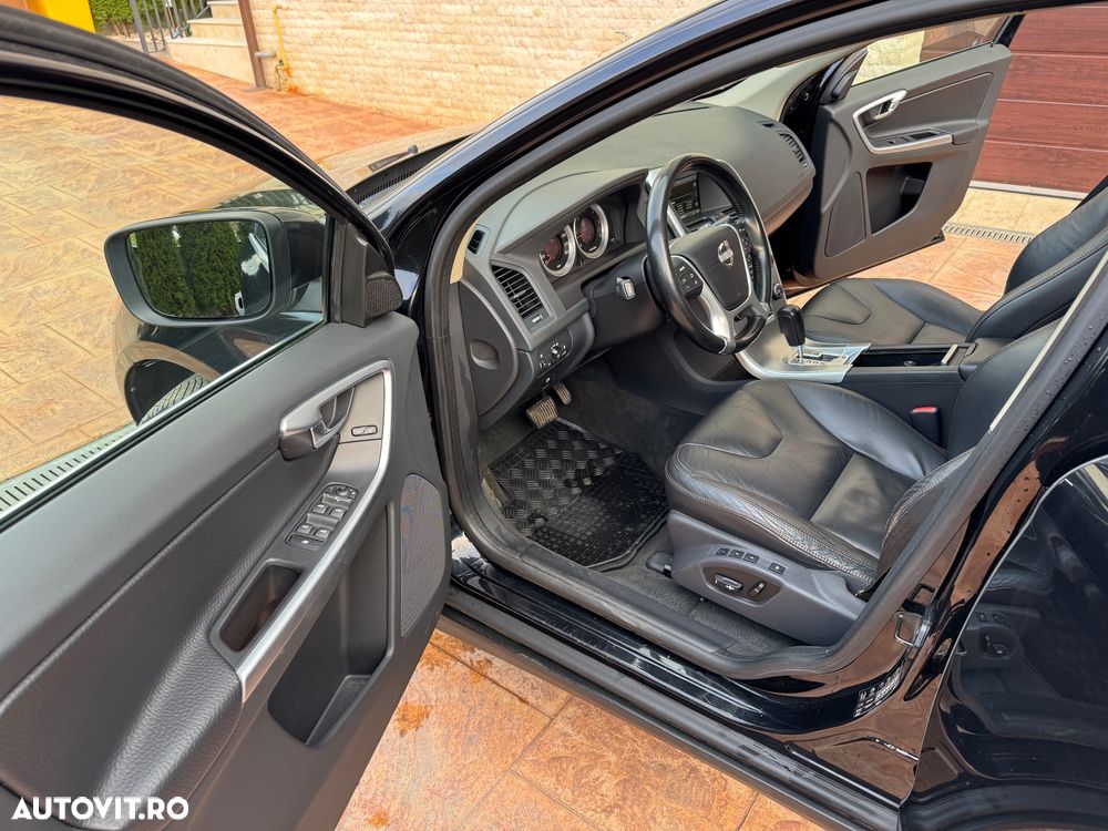 Volvo XC 60 2.4D AWD Summum - 8