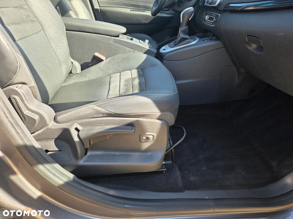 Renault Grand Scenic dCi 110 EDC Bose Edition - 23