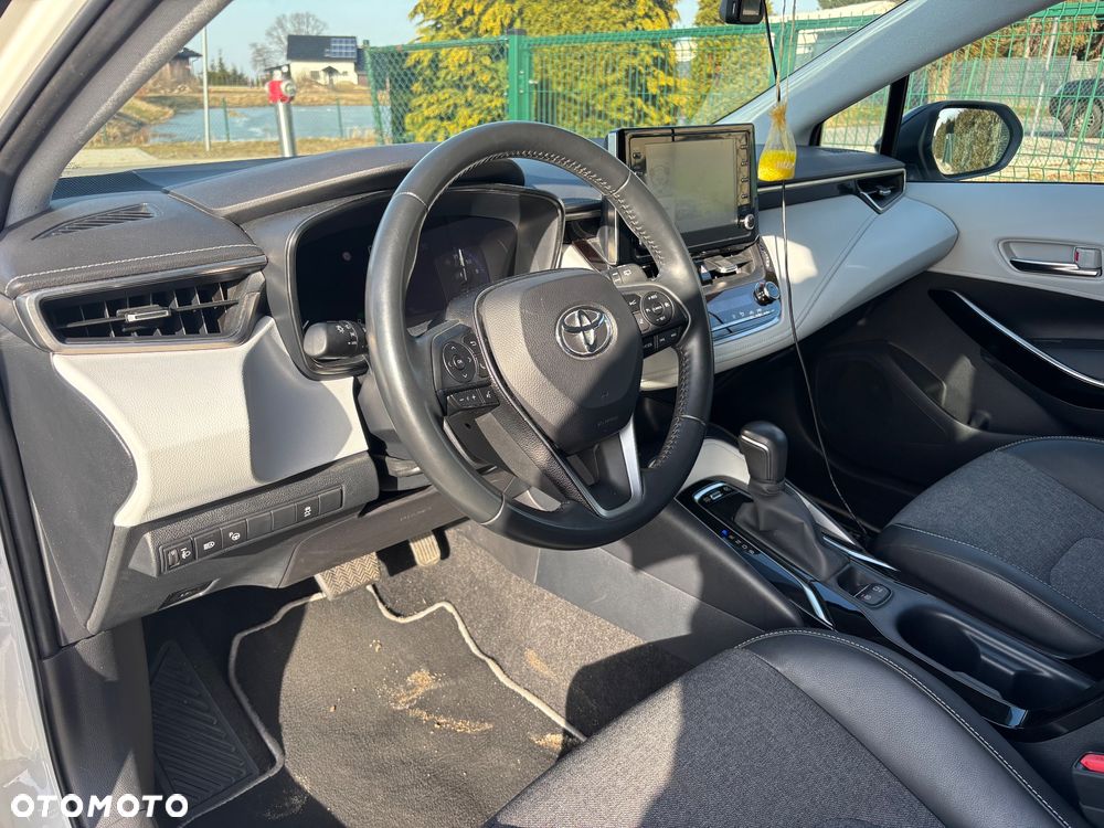 Toyota Corolla 1.8 Hybrid Selection - 12