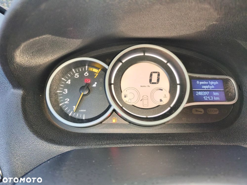 Renault Megane - 11