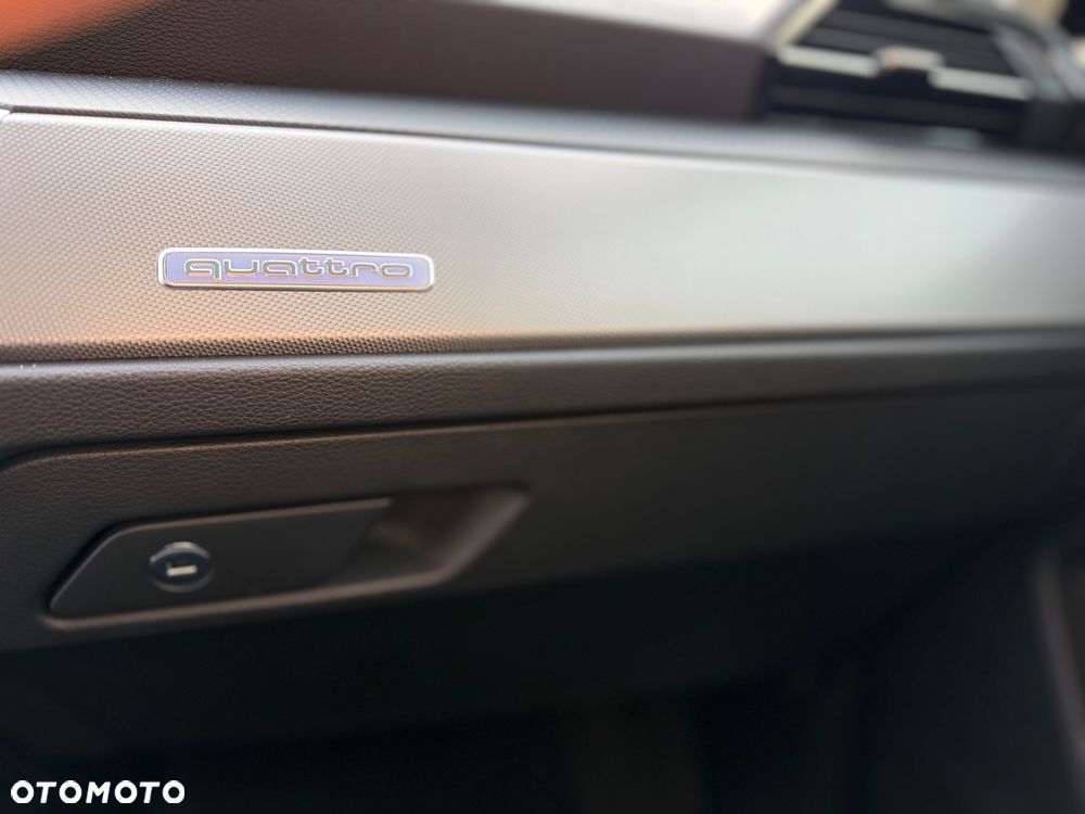 Audi Q3 45 TFSI Quattro S Line S tronic - 22