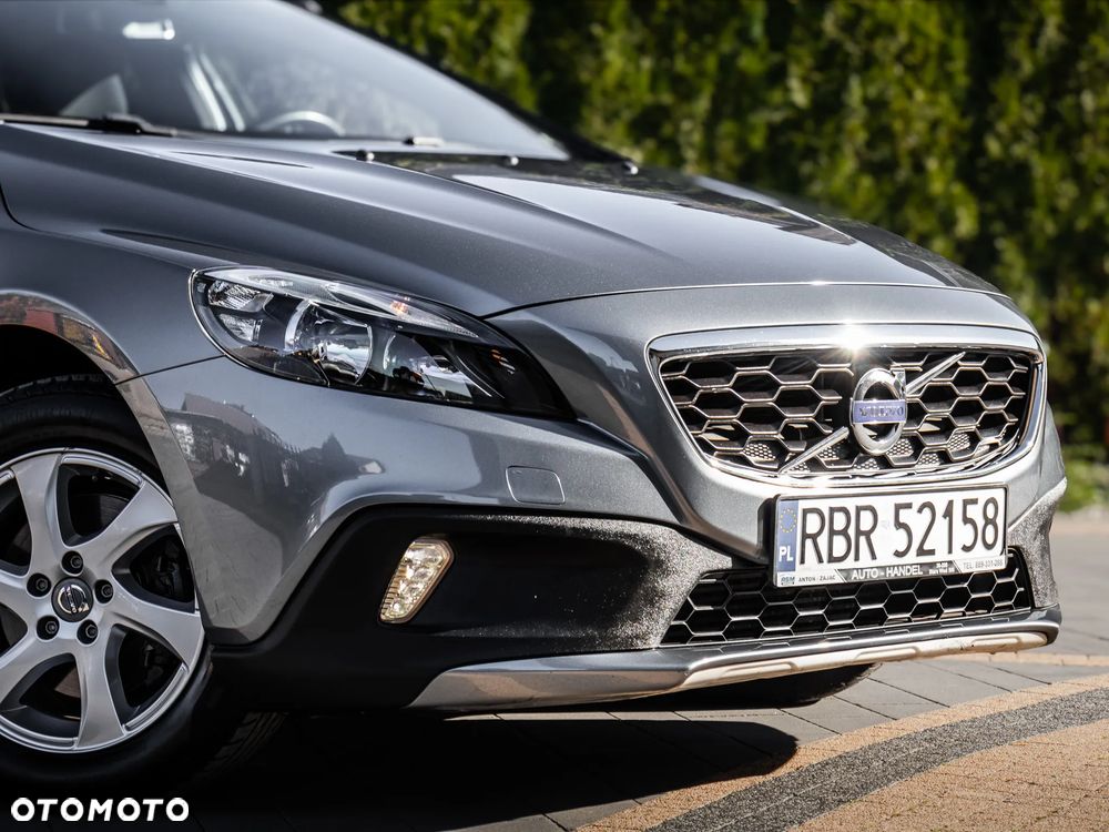 Volvo V40 Cross Country D2 Momentum - 40