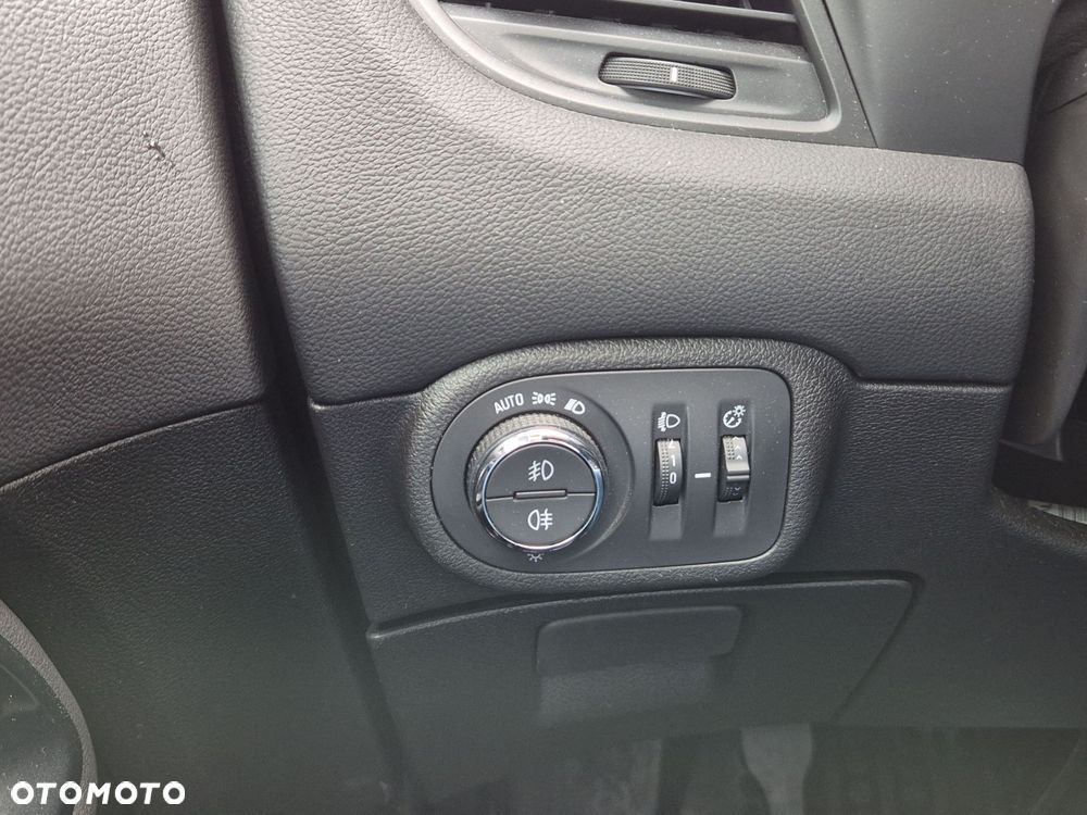 Opel Zafira - 19