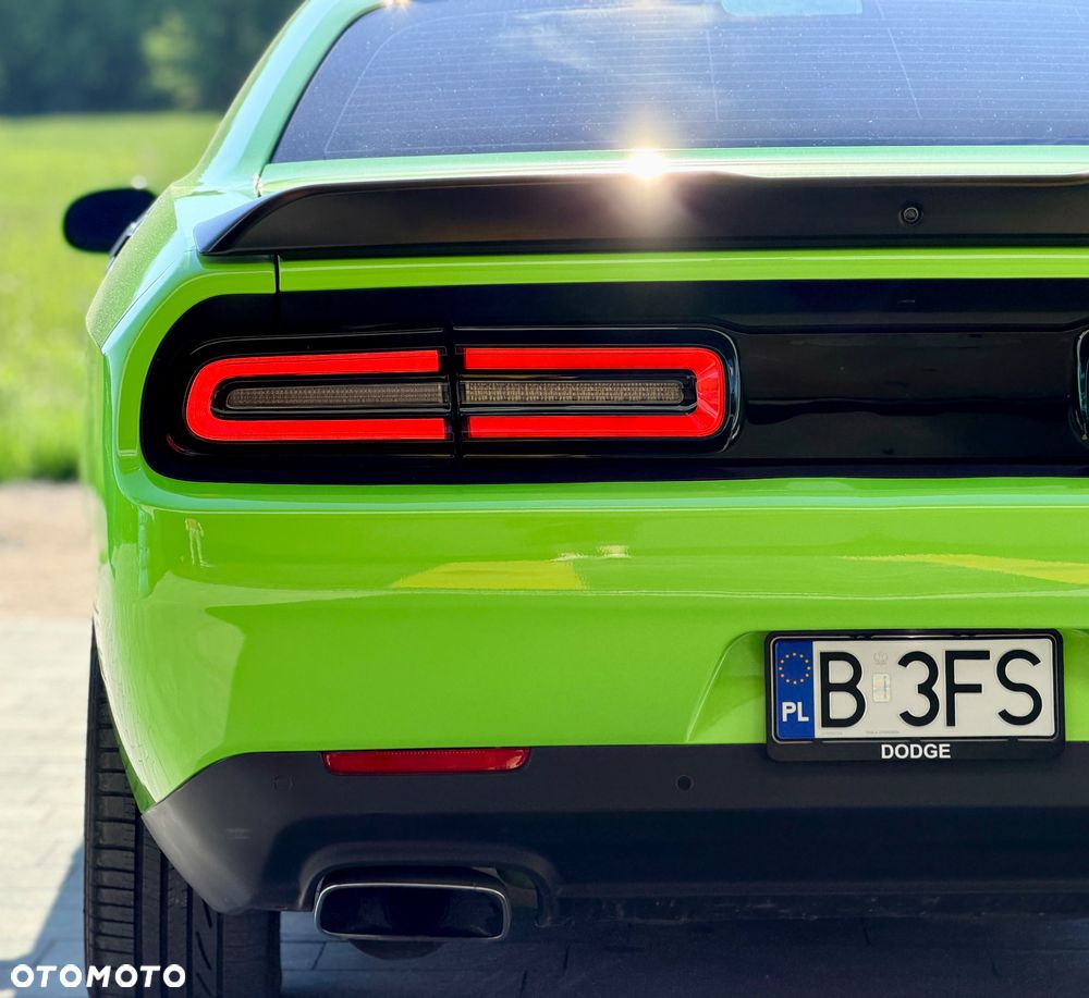 Dodge Challenger 5.7 R/T - 10