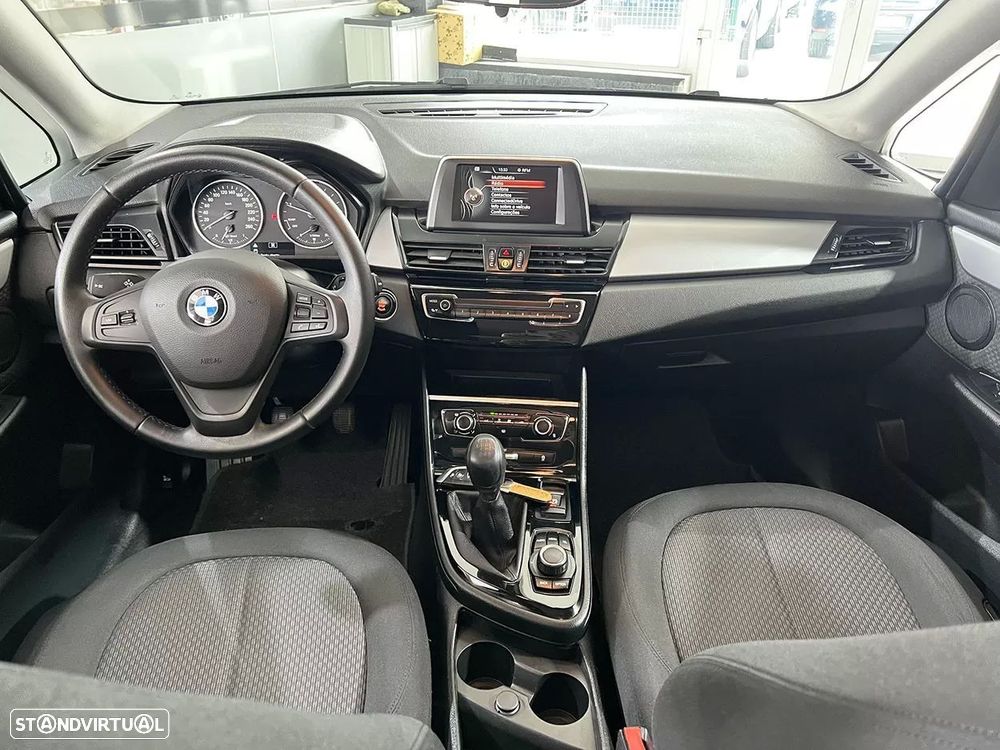 BMW 214 Active Tourer d Advantage - 10
