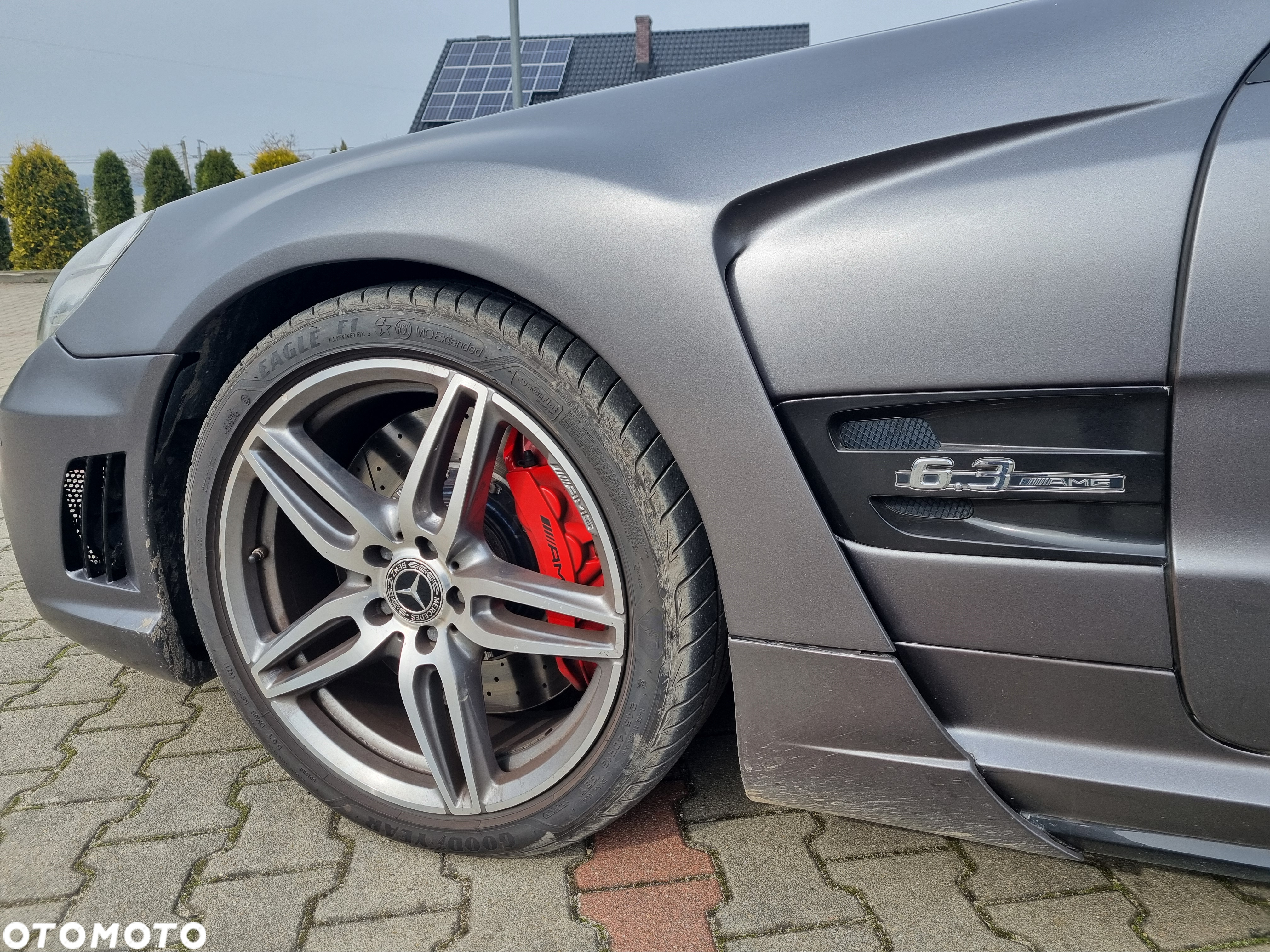 Mercedes-Benz SL 63 AMG - 15