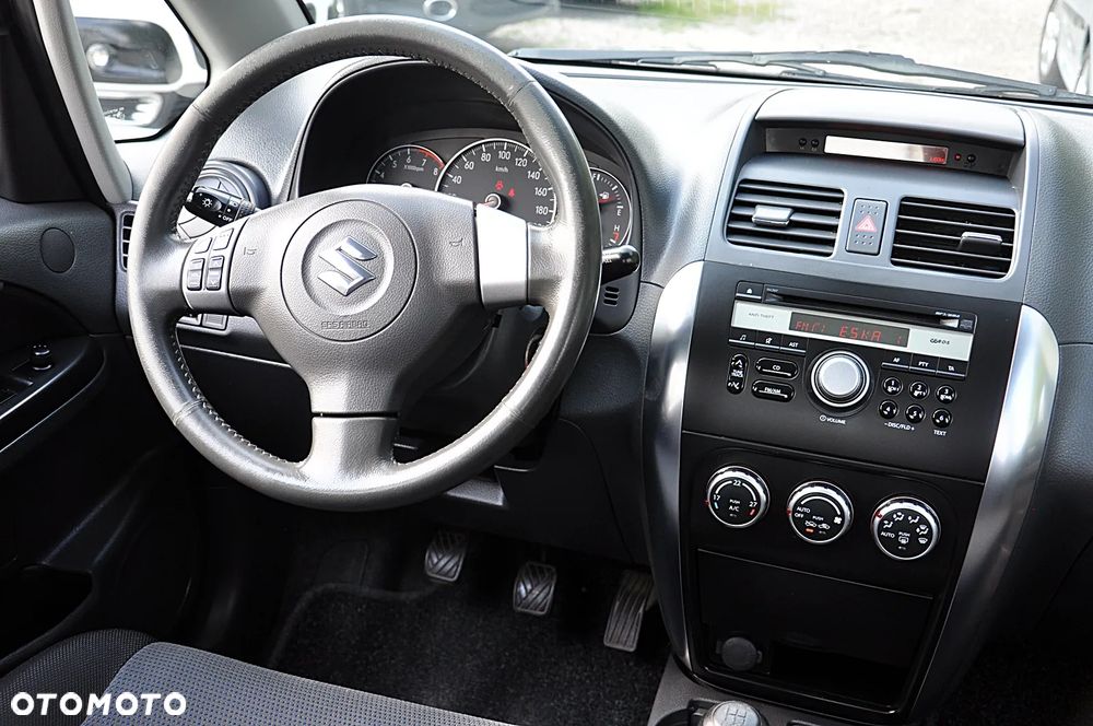 Suzuki SX4 1.6 GS/Premium - 19