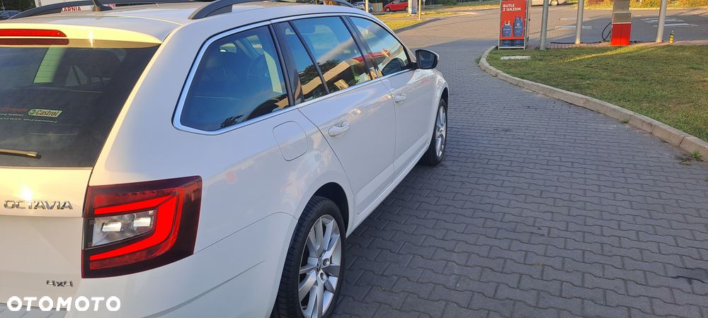 Skoda Octavia 2.0 TDI 4x4 Ambition DSG - 3
