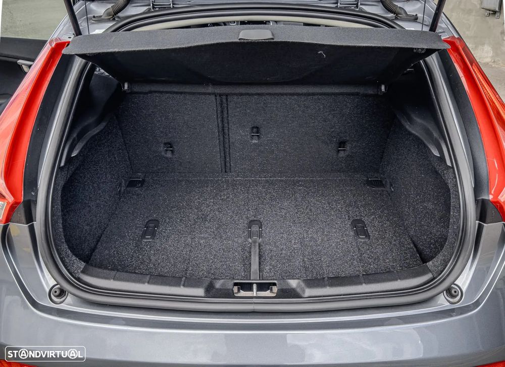 Volvo V40 1.5 T3 Sport Edition Plus Geartronic - 27