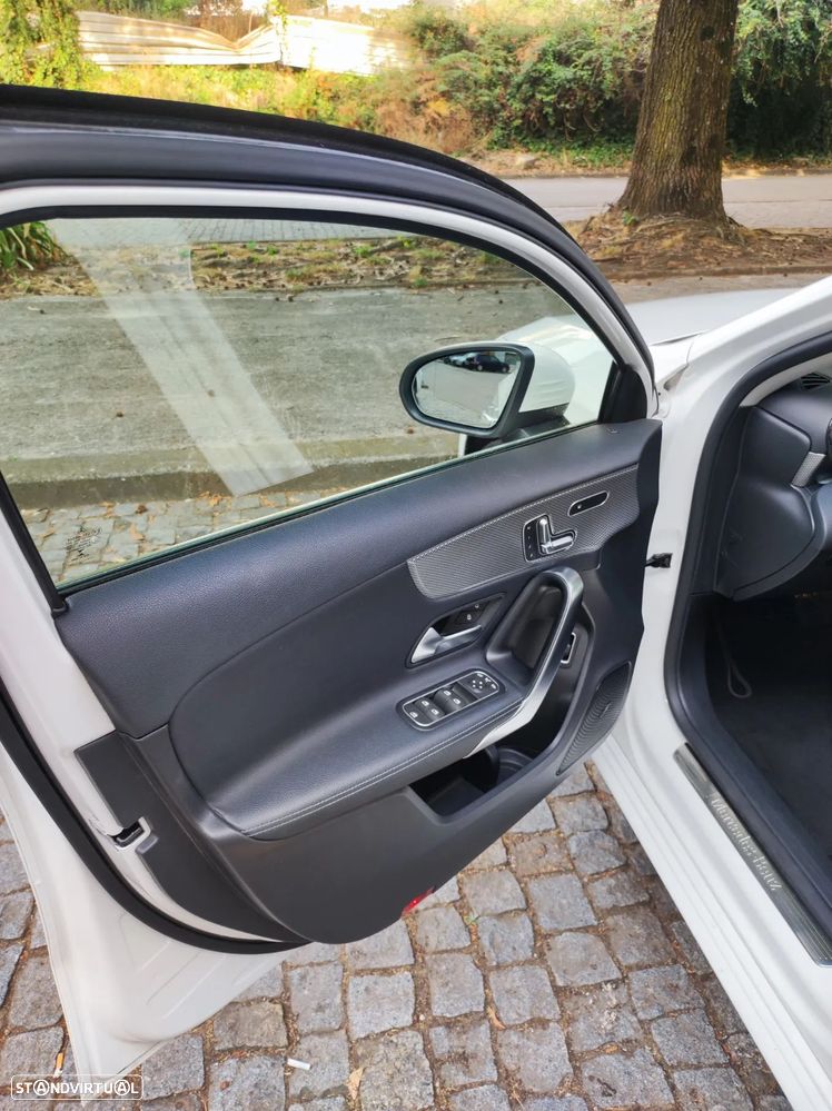 Mercedes-Benz A 250 Limousine e 8G-DCT AMG Line - 8