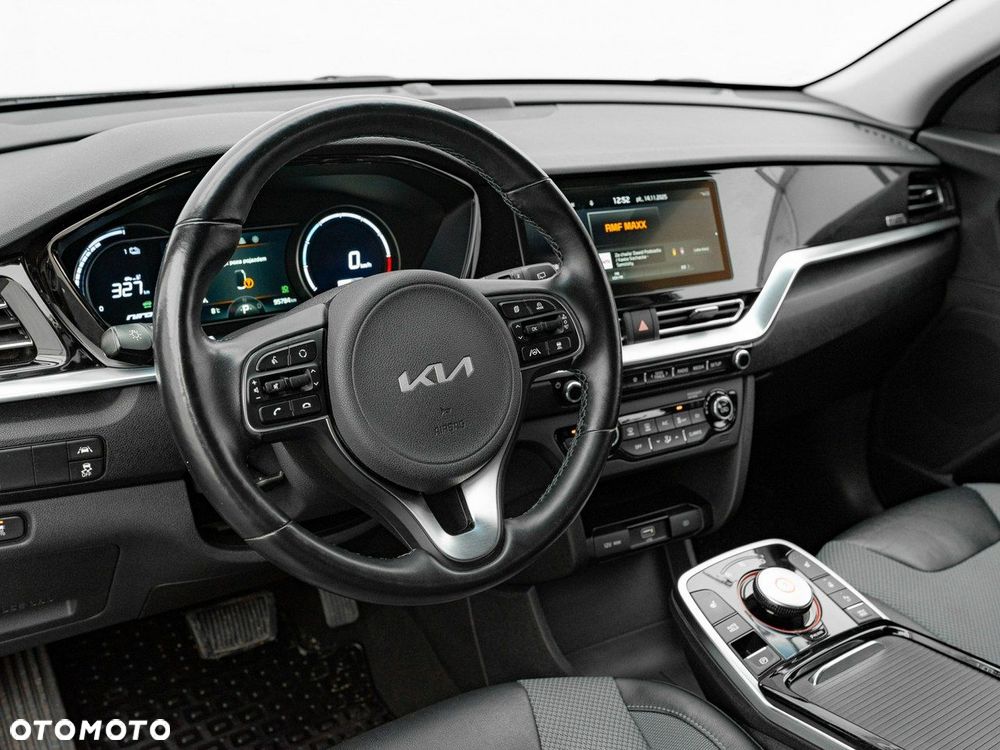 Kia Niro 64kWh L - 7